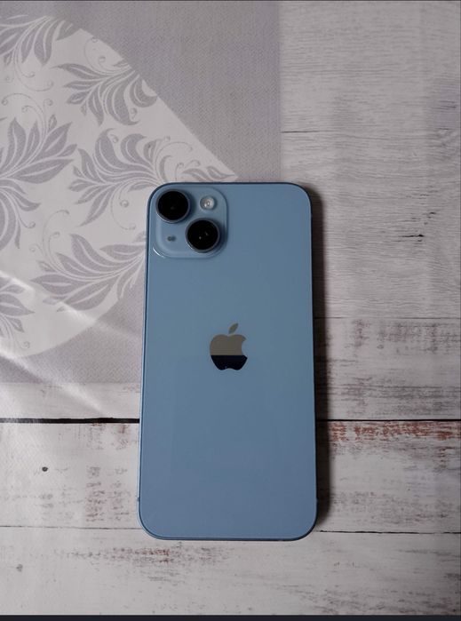 Vand sau schimb iphone 14 128 GB