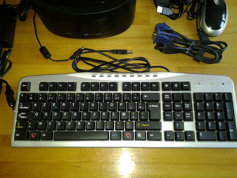 PC | MAC N9UF Cegetel + accesorii | tastatura, mouse, webcam