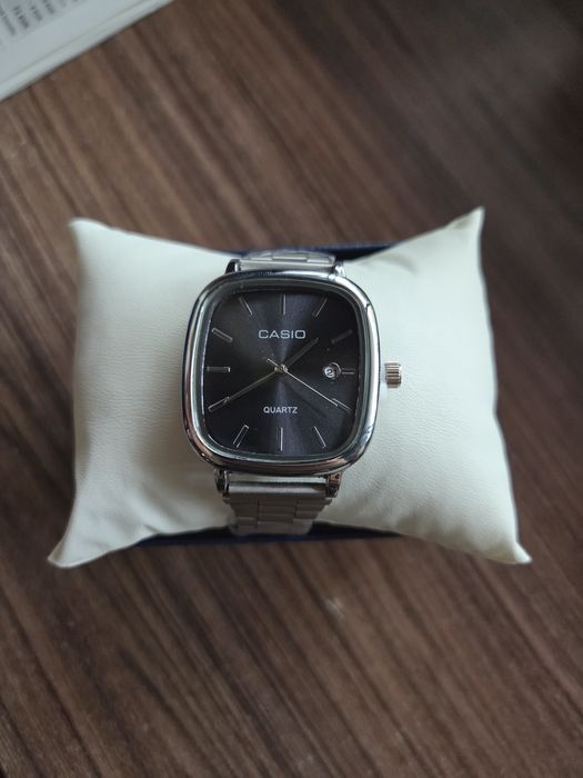 Ръчен часовник Casio