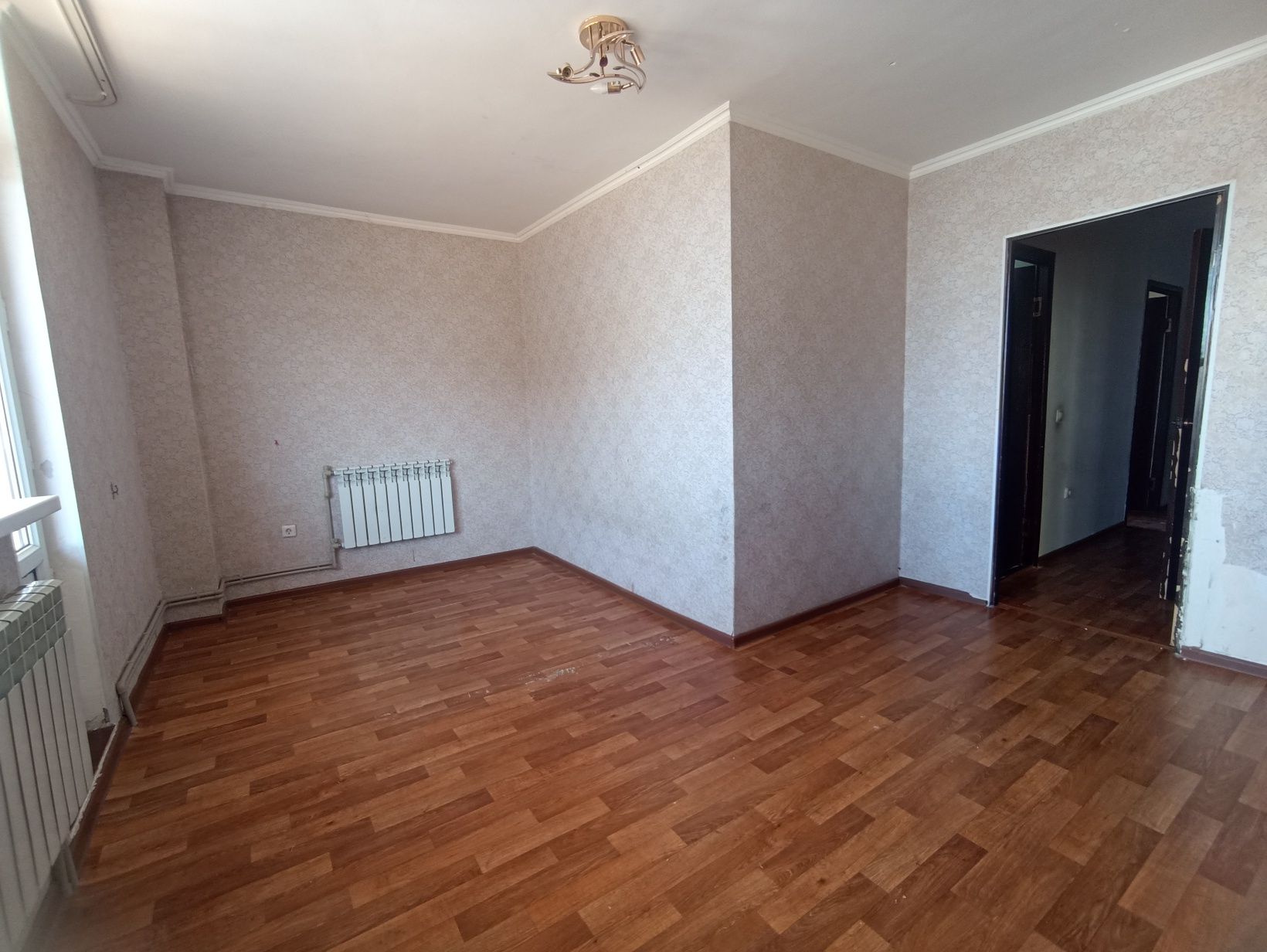 2хкомн кварт, 2 эт, мкр Арай2