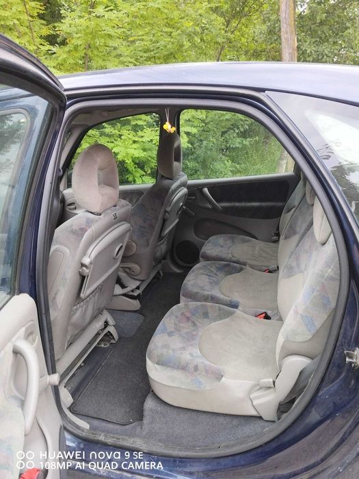 Vând Citroen Xsara Picasso