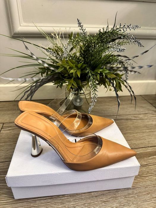 Женские туфли Zara