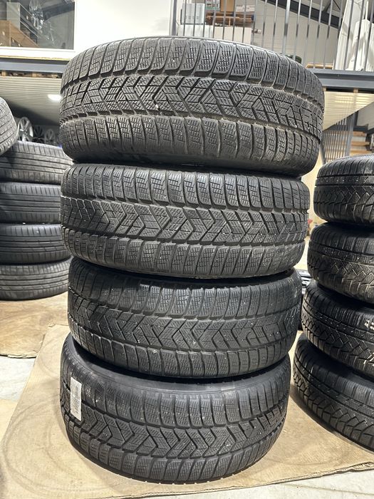 Roti iarna Audi E tron 19 FACTURA 235/55R19 ca si NOI DOT2021