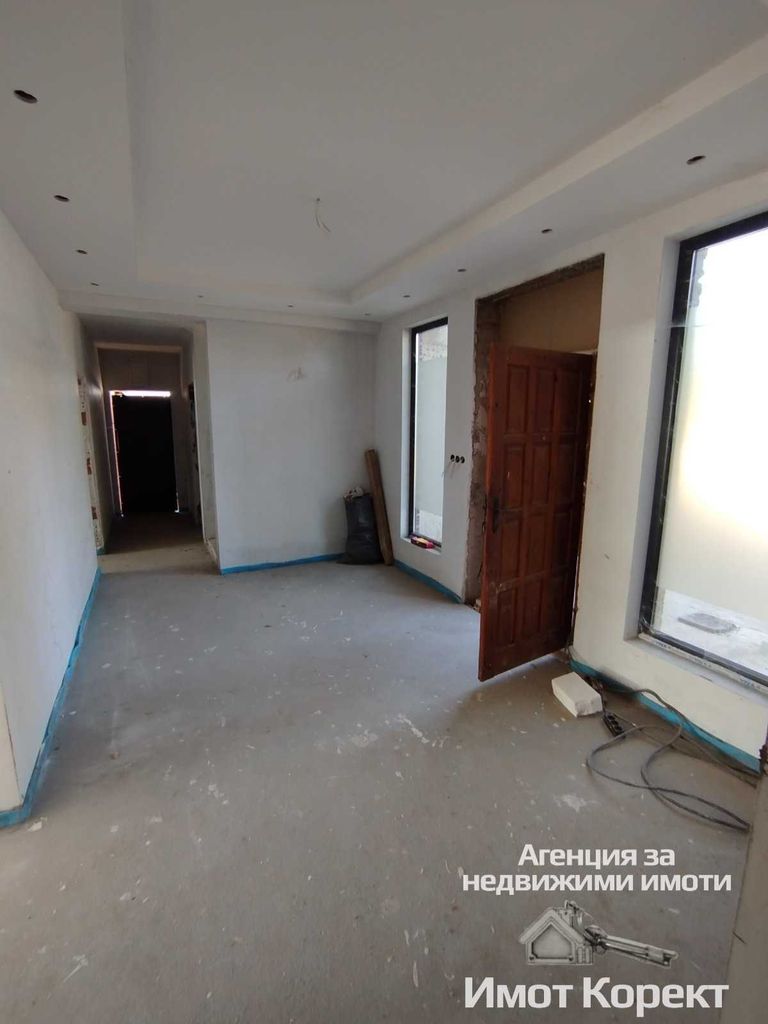 Продава се Къща в с. Червен, Област Пловдив - 426 кв.м за 468 €/кв.м - Снимка #17