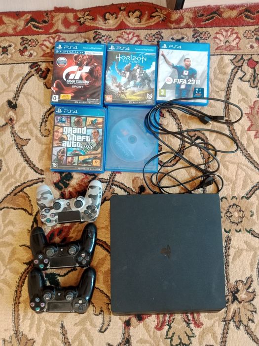 Пс 4 полный комплект

Продам PS4 Slim в хорошем состаени