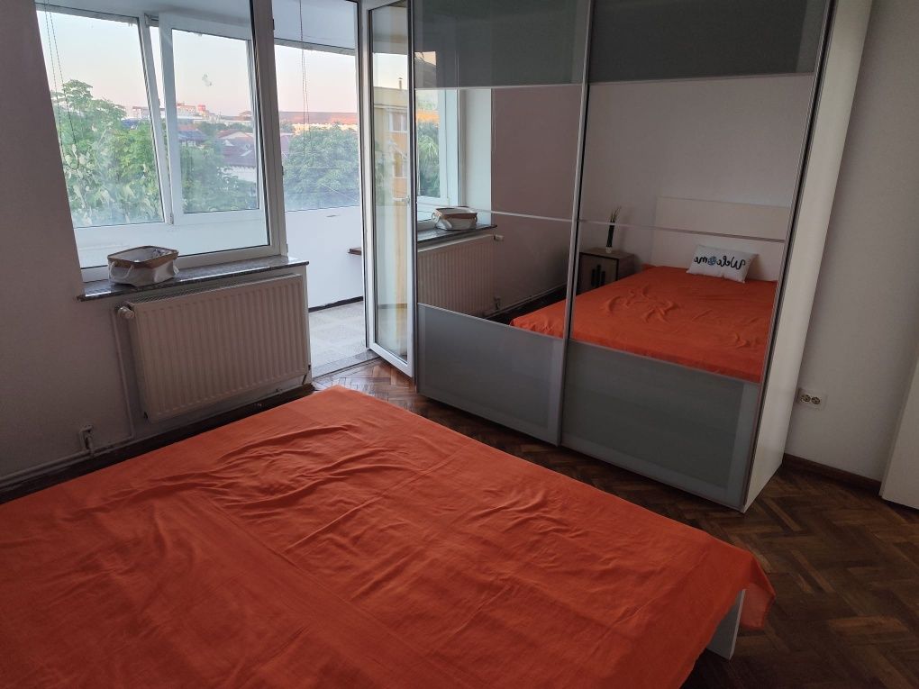 Apartament de inchiriat  3 camere Targoviste