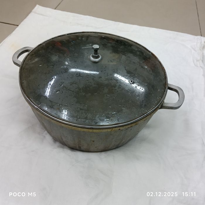 Казан с крышкой , 6 литров ,