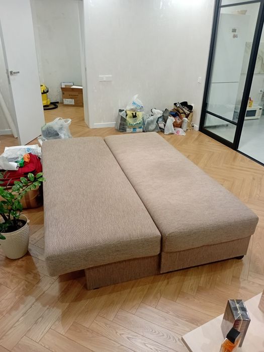 Продаю  диван в отличном состояний!