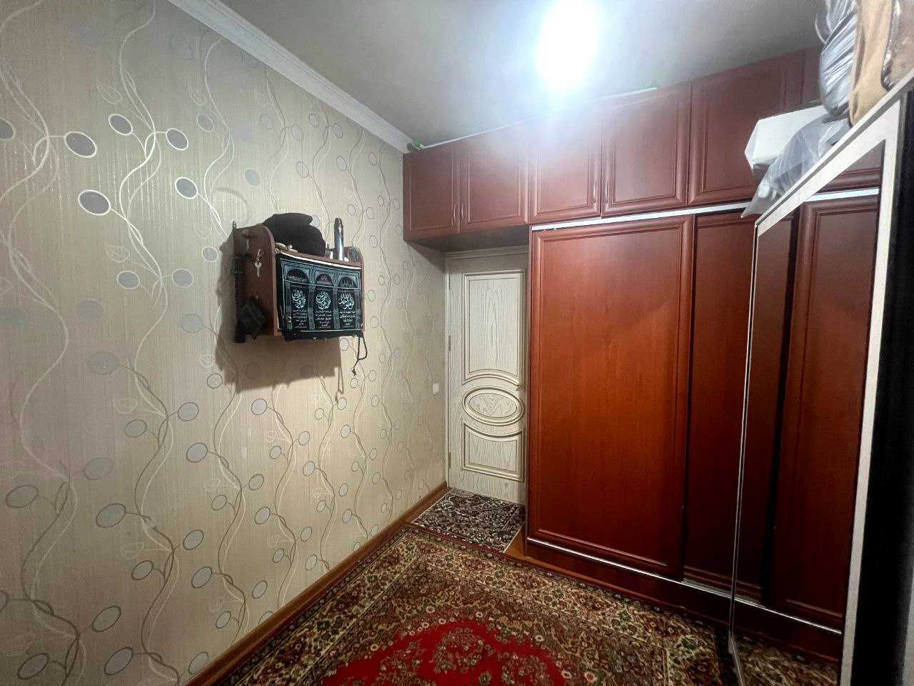 V224 ПРОДАЕТСЯ квартира Ц-26 Гулобод 4/4/4 83м2
