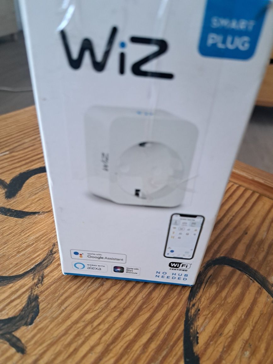 Smart plug/priza smart WIZ