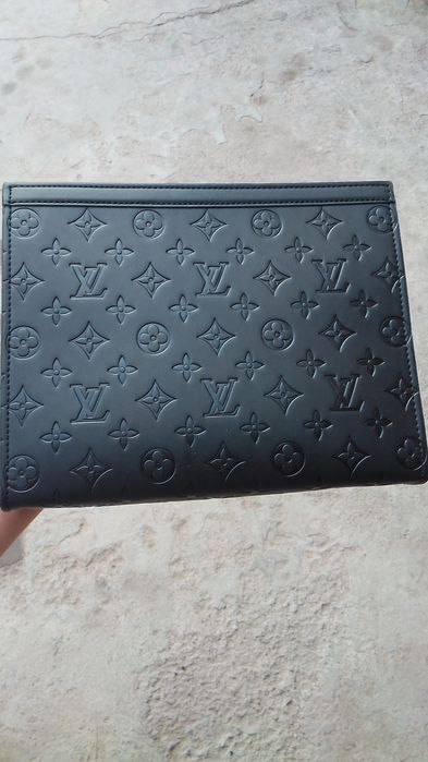 Клатч Louis Vuitton