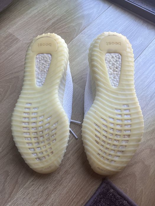 Yeezy 350 Cream White