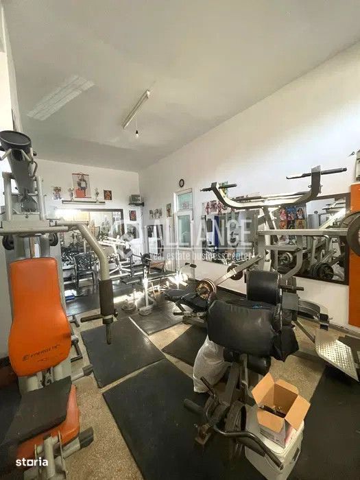 NAVODARI (COD 10) - Spatiu comercial de vanzare sau inchiriere