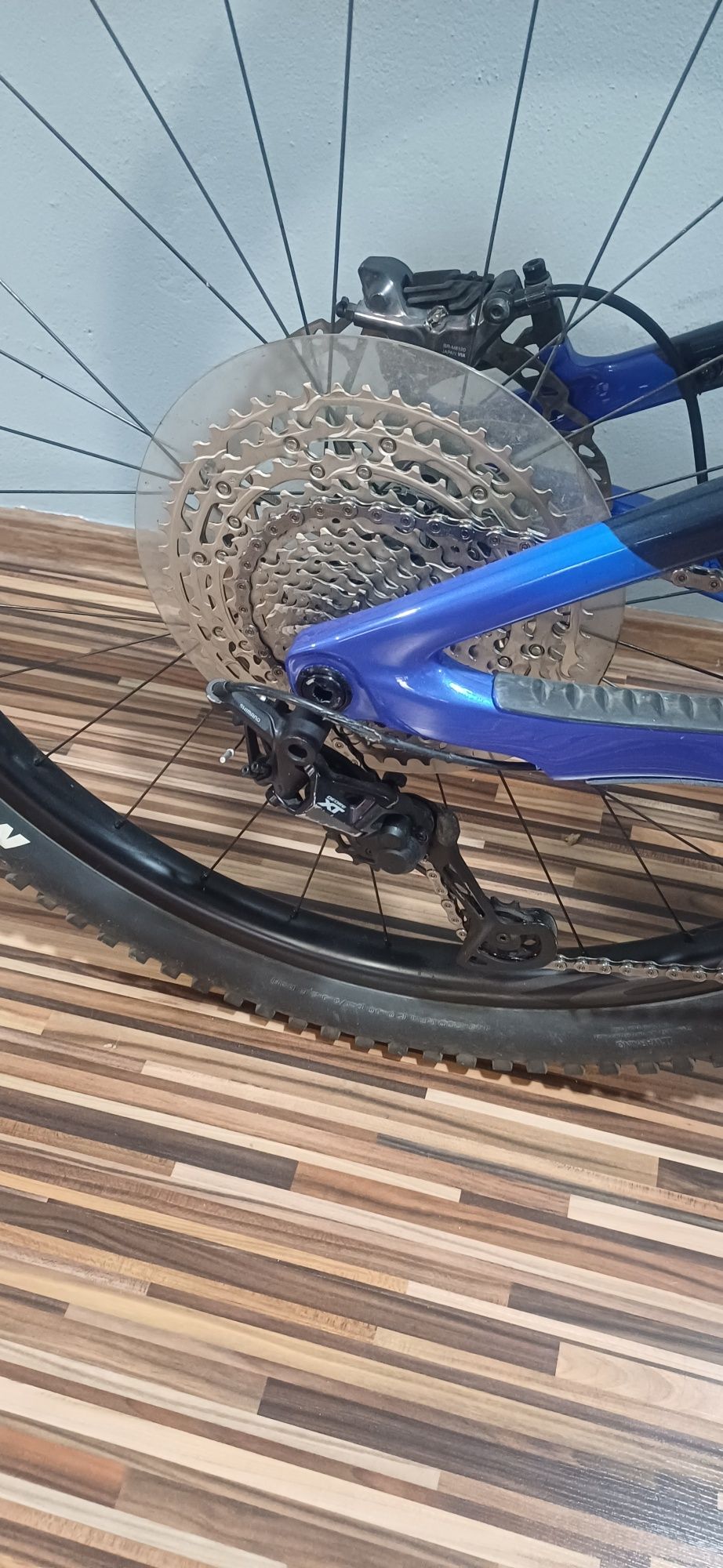 Giant electric carbon