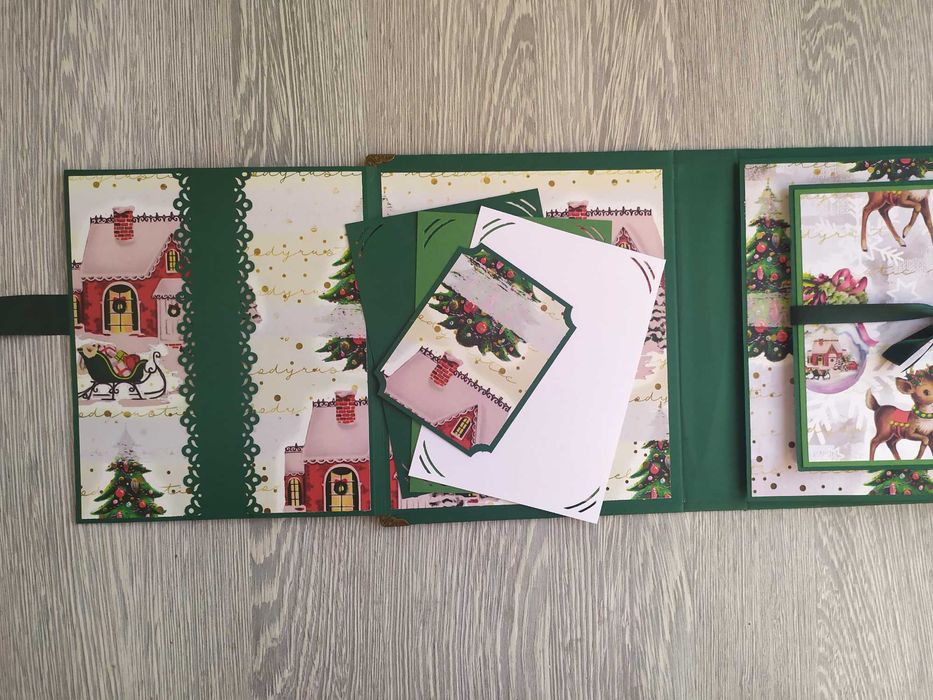 Мини коледен, скрапбук албум "Коледно еленче", ръчна изработка /47.3