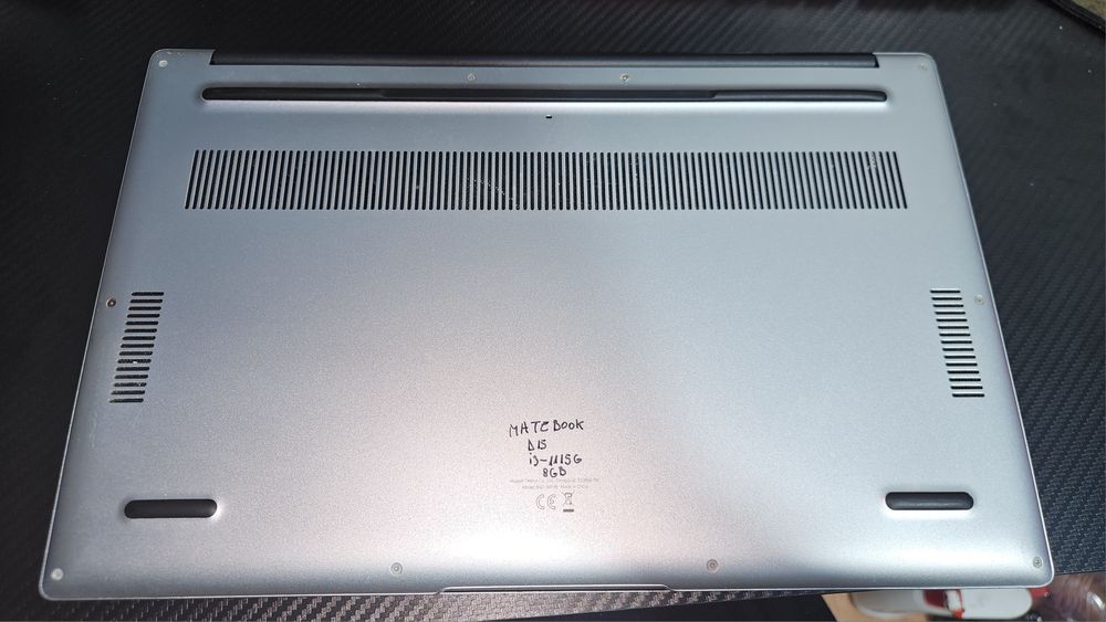 Huawei matebook D15 i3-1115G