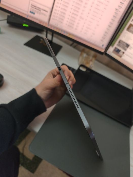 Ipad pro 13 dyum 256 gb