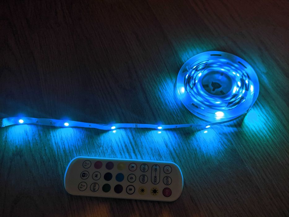 LED цветна лента осветление 5 метра дистанционно управление