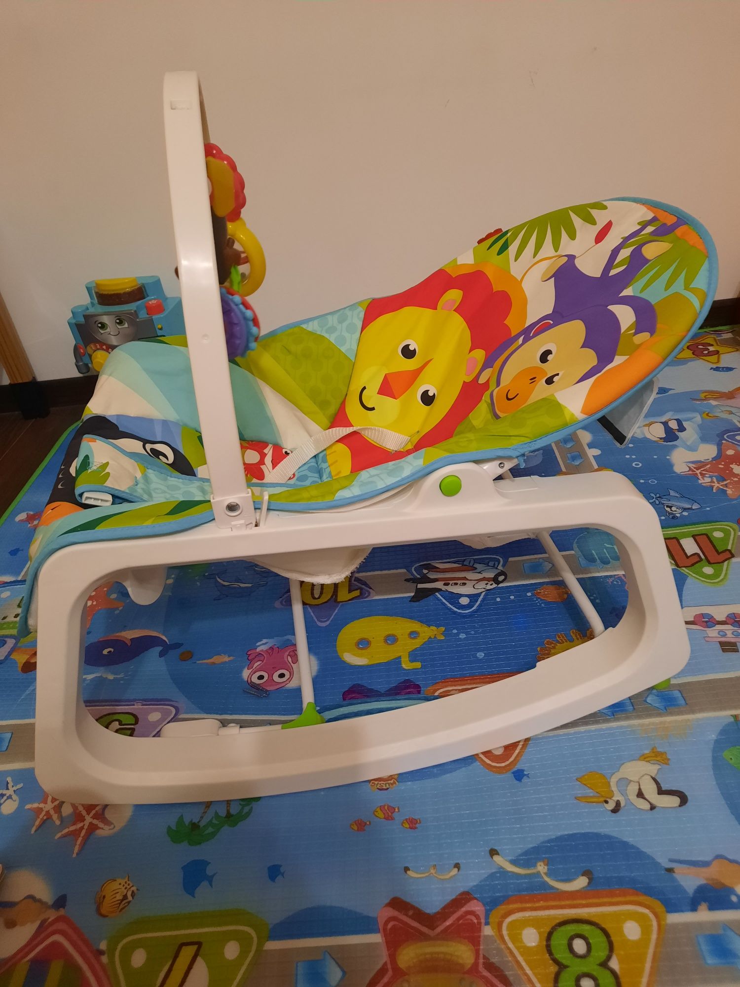 Fisher Price-шезлонг ТРОПИЧЕСКА ГОРА