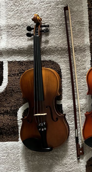 Скрипка в полной комплектации 1/2