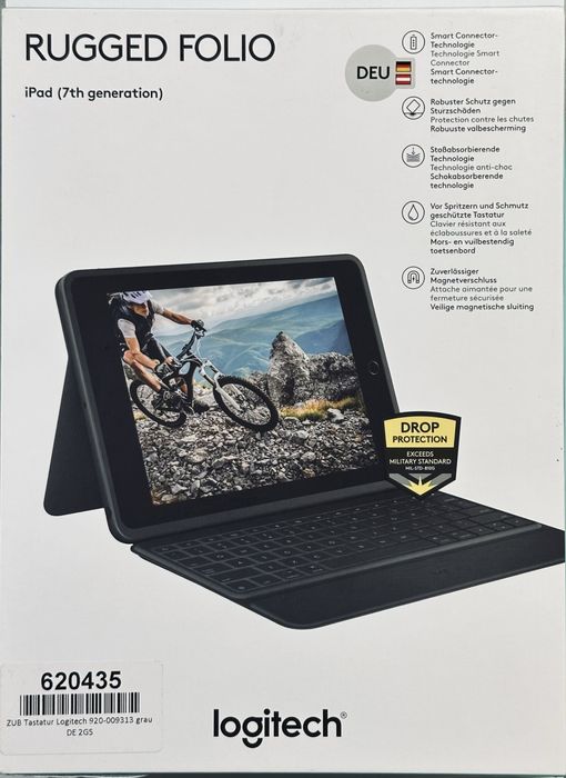 iPad 7th Gen + Logitech Rugged Folio клавиатура
