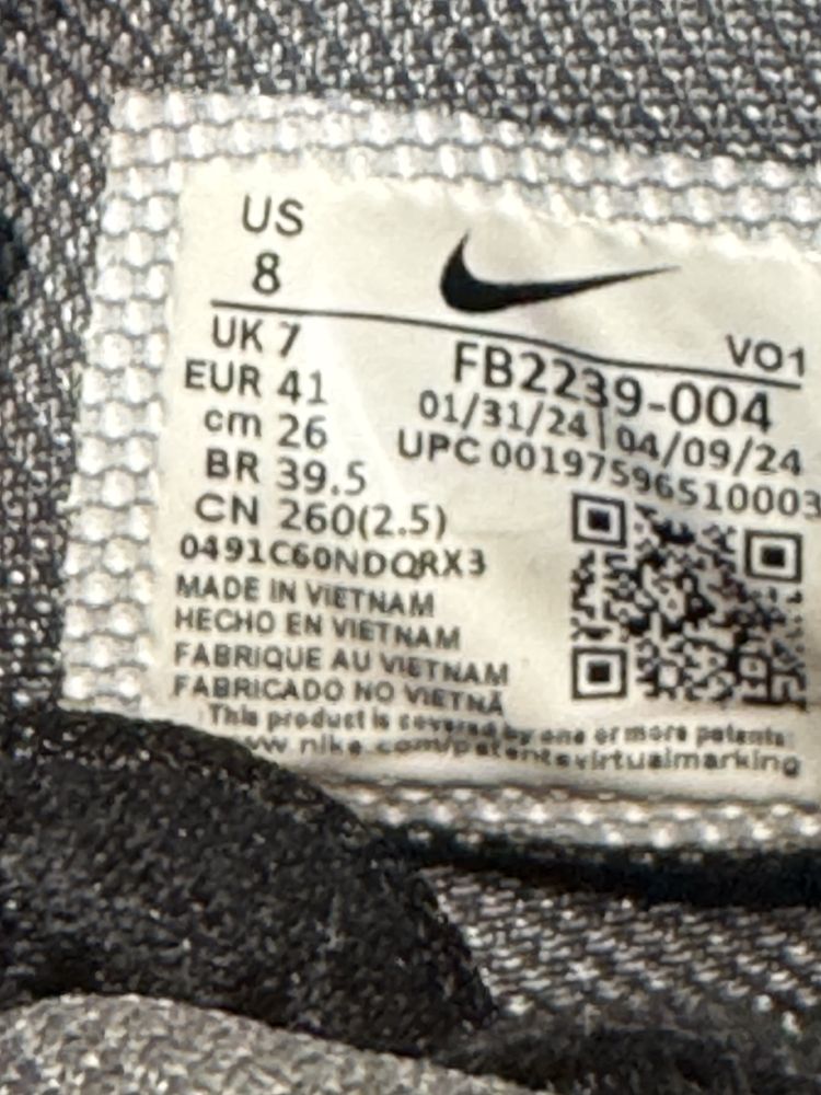 Маратонки NIKE LEBRON .Номер 41