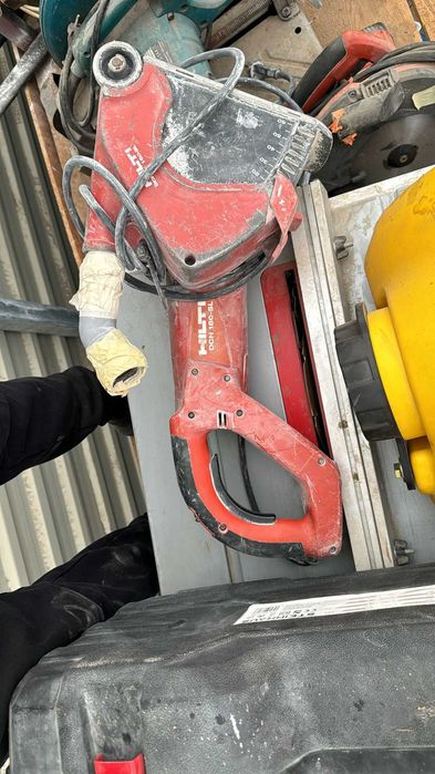 Mașină de șlițuit pentru pereți HILTI DCH 180-SL