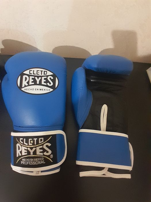 Новые перчатки от REYES 12 oz