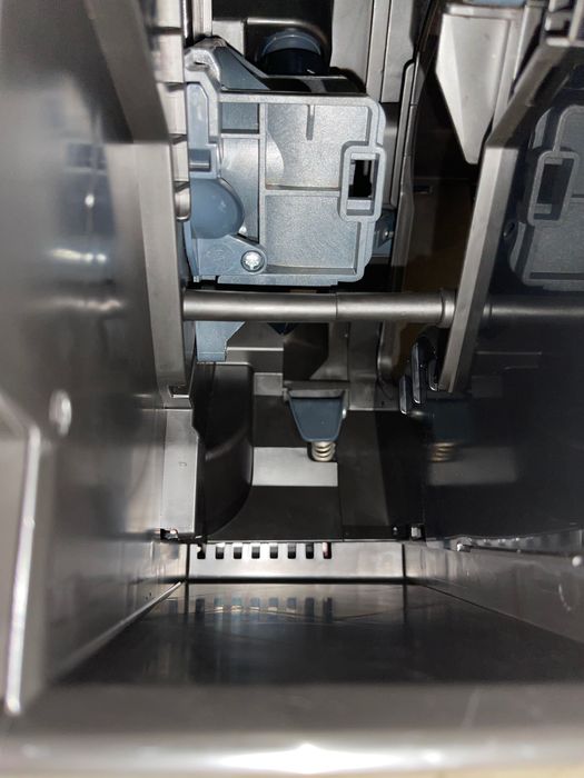 Кафеавтомат Delonghi Magnifica Evo