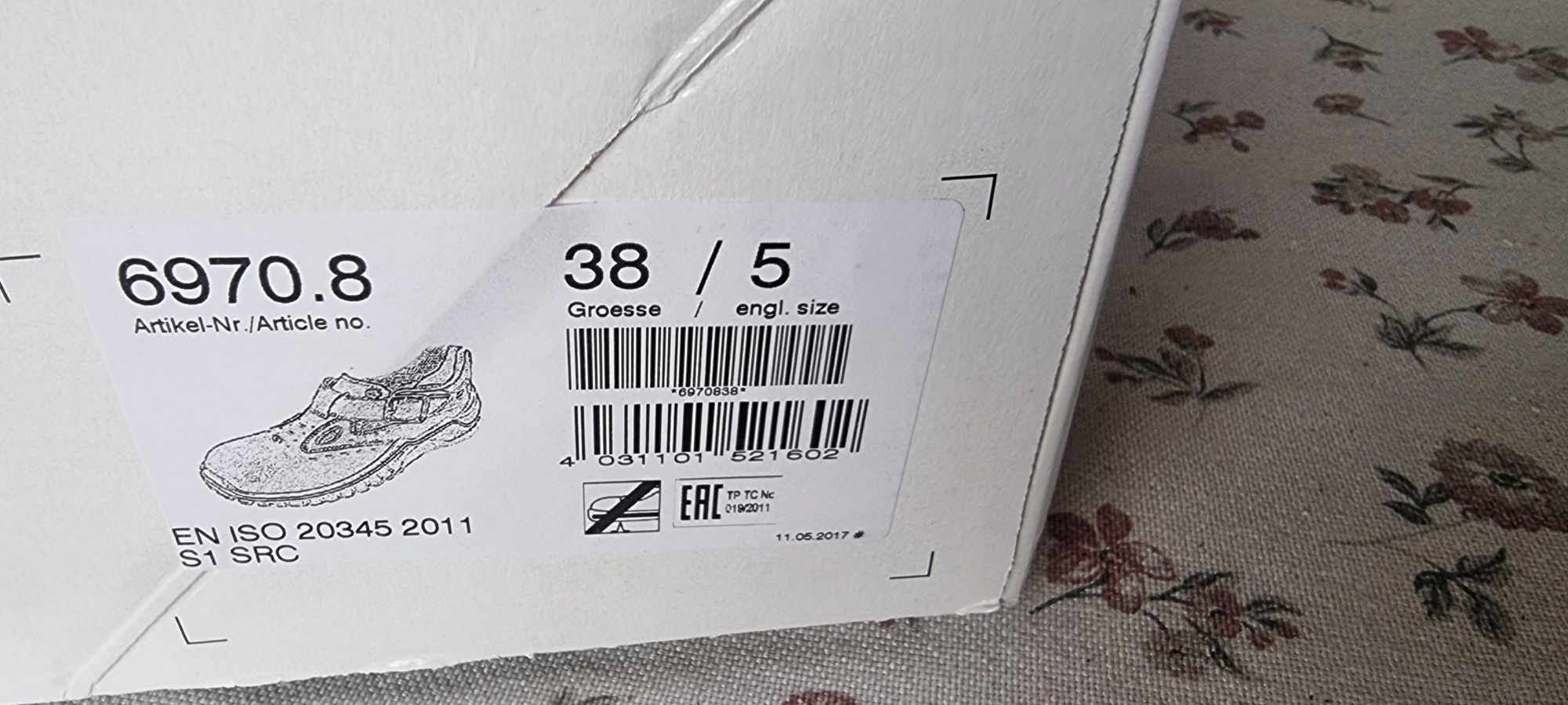 Pantofi de protectie UVEX nou marime 38