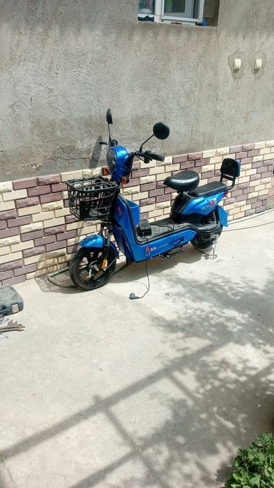 Продам электро скутер SK8 Gicini