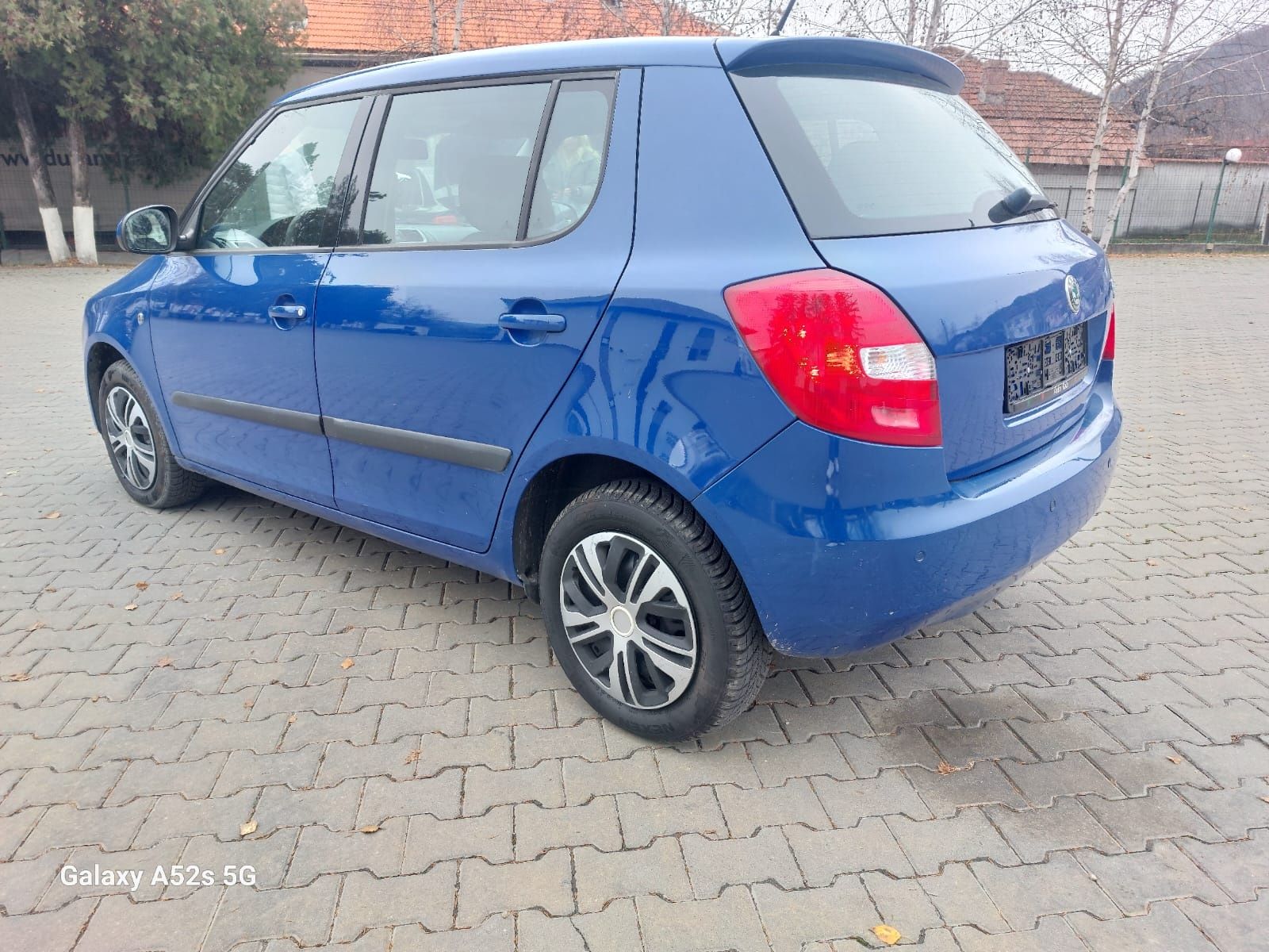 Skoda Fabia an 2010 este benzina 1,2 cm  climatronic fuctional .