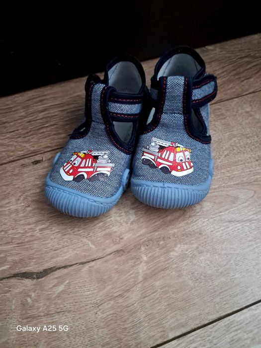 Детски пантофи Колев и Колев