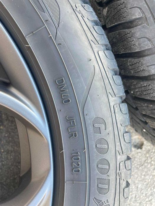 Комплект 4 бр. 17' оригинални джанти 4 бр. зимни гуми