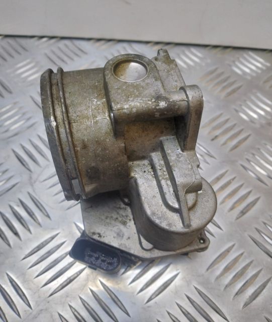 Clapeta Acceleratie 03G128063C Audi A4 B7