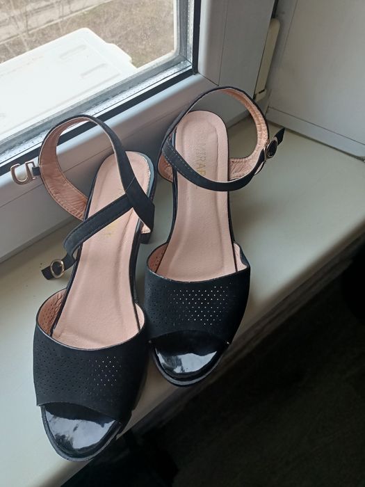 Продам новые басаножки