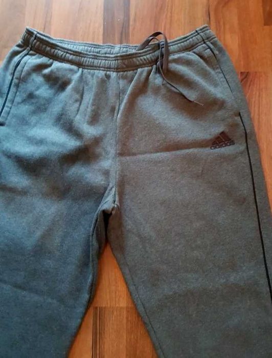 Оригинално долнище Adidas
