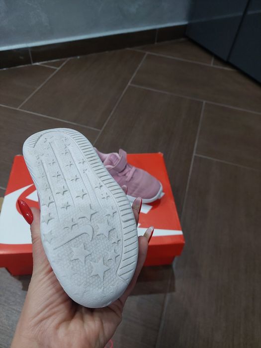 Детски Оригинални маратонки nike 26 номер