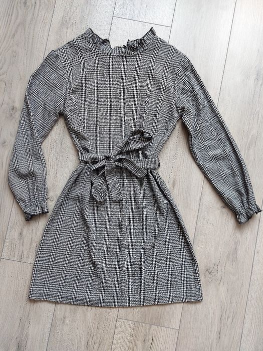 Rochie cu cordon in talie