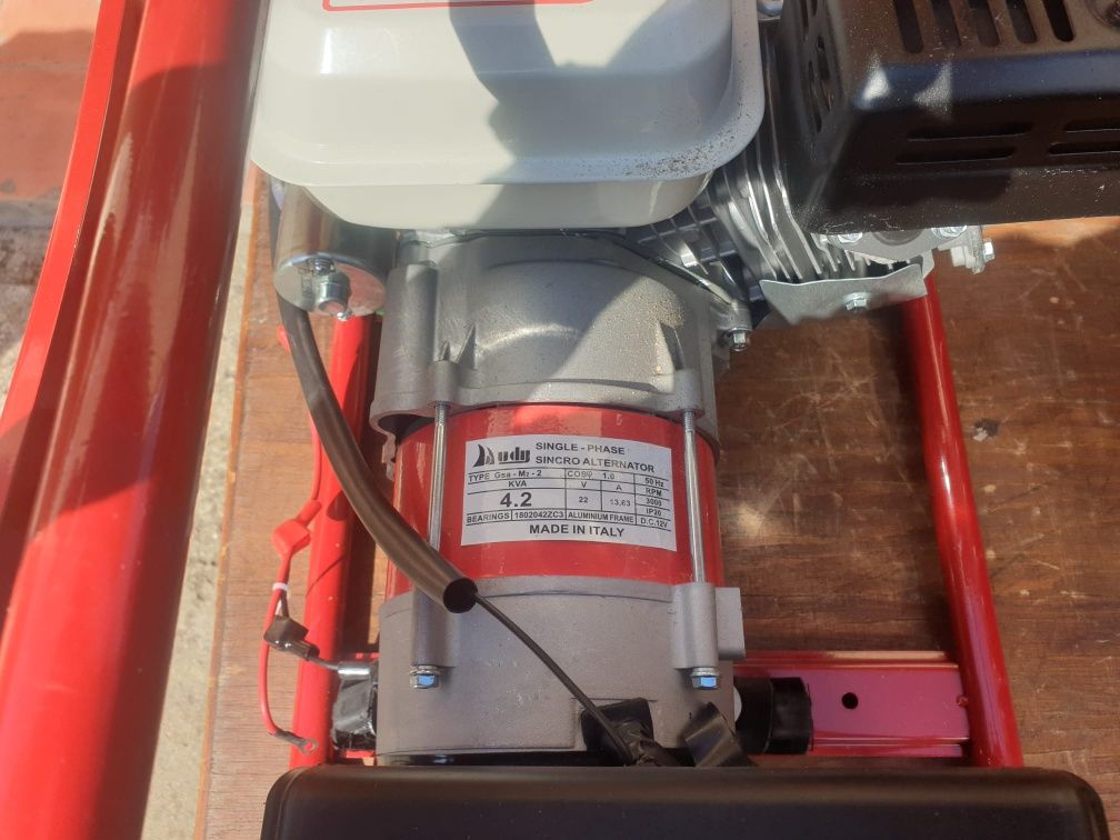 Generator Honda, 4,2 kw, 220v,pornire la cheie, nou, livrare gratuita