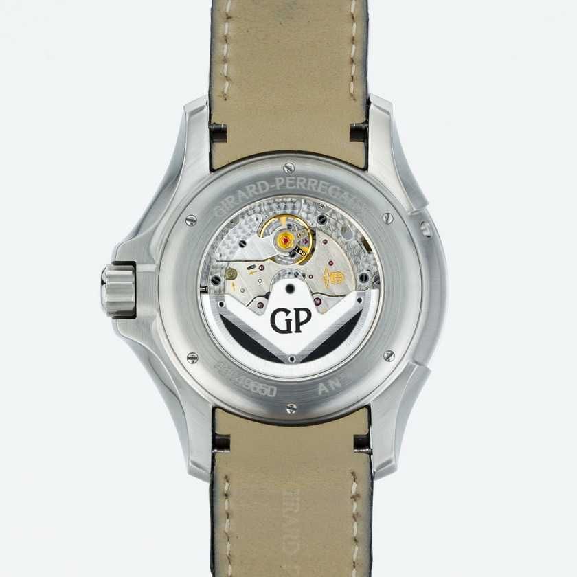 Girard Perregaux Traveller MoonFace Large Date 44mm