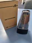 Metronom Friend, mecanic, cu cheita