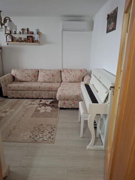 Apartament 4 camere, decomandat, Trivale-2 locuri de parcare+boxă