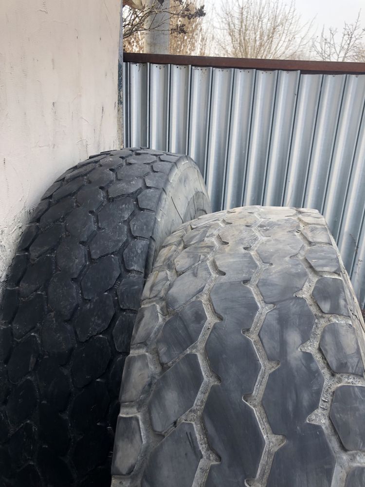 Гуми за автокран 445 95 r25 16.00 r25