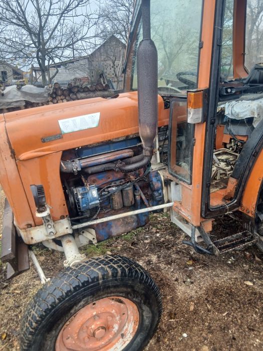 Tractor fiat 411