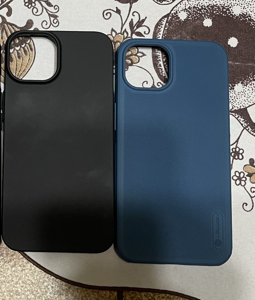 Vand huse pentru iphone 12 si iphone 13