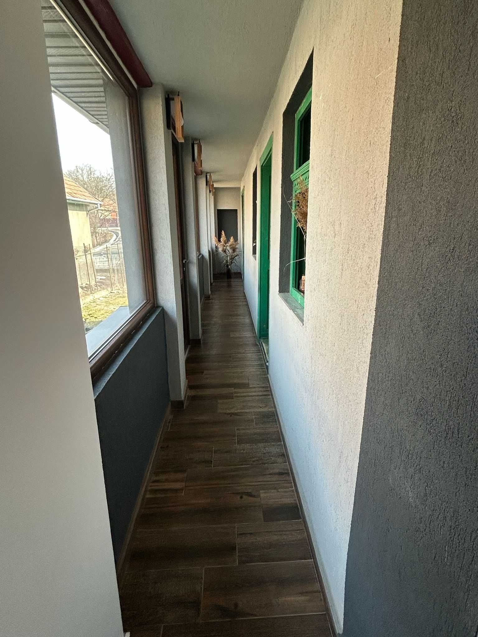 Casa renovata de vanzare