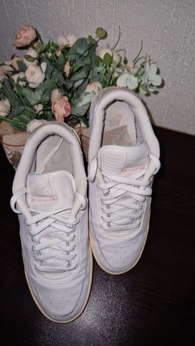 Дамски маратонки Nike Court Vintage