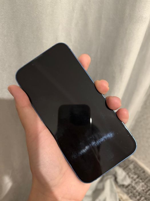 iPhone 13 256gb в отличном состоянии