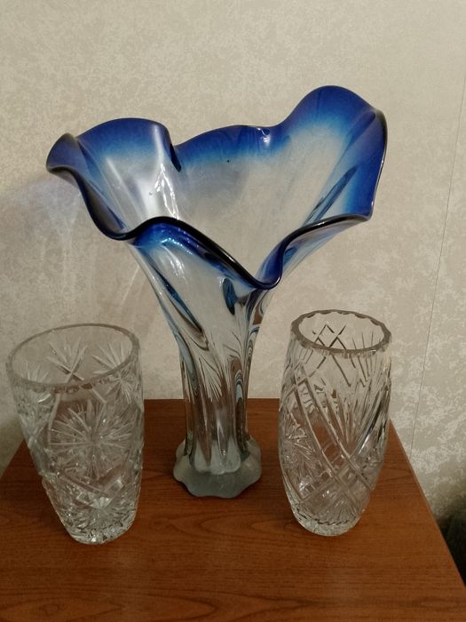 Вазы для цветов,разные